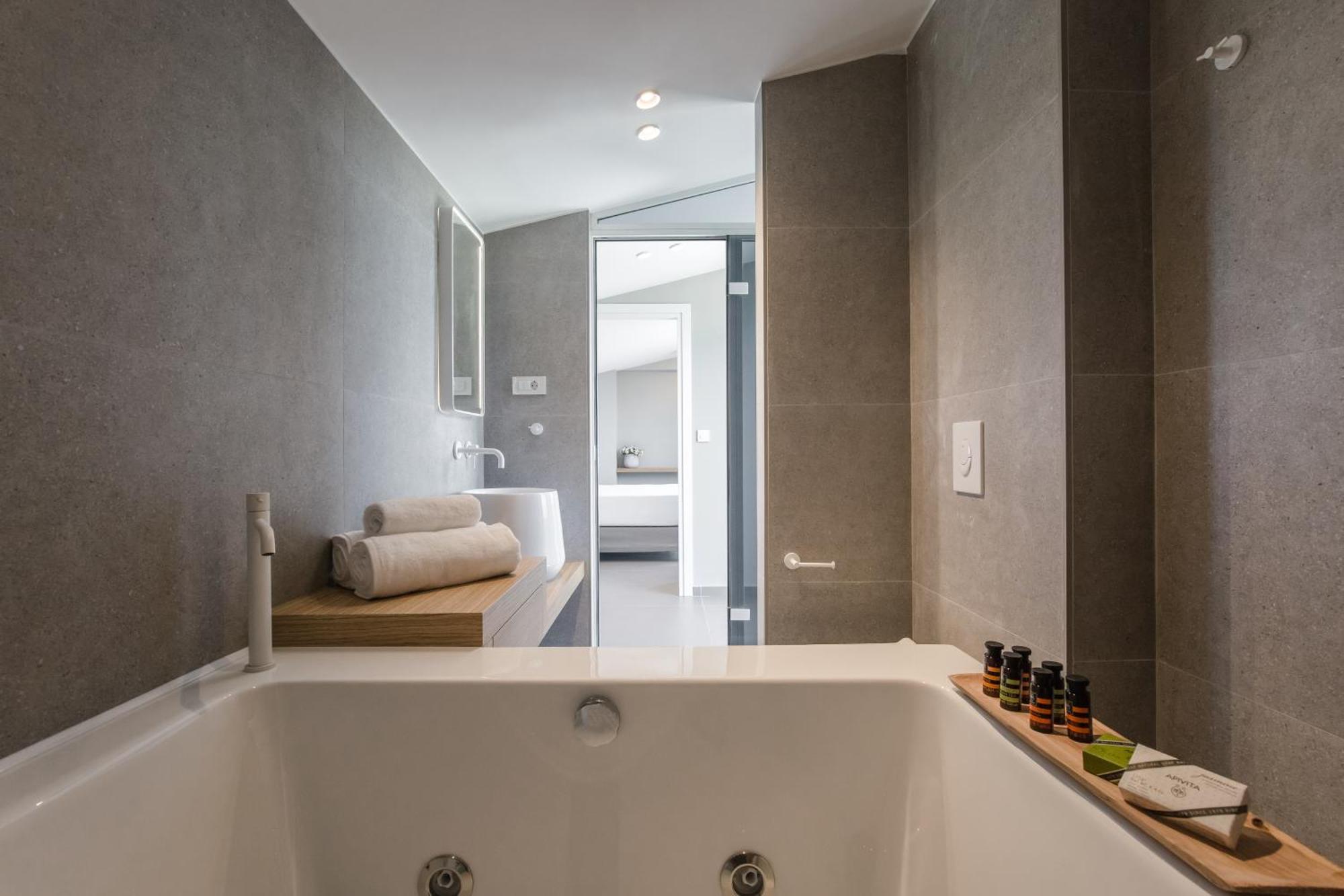 Noemie Luxury Suites Chania  Værelse billede